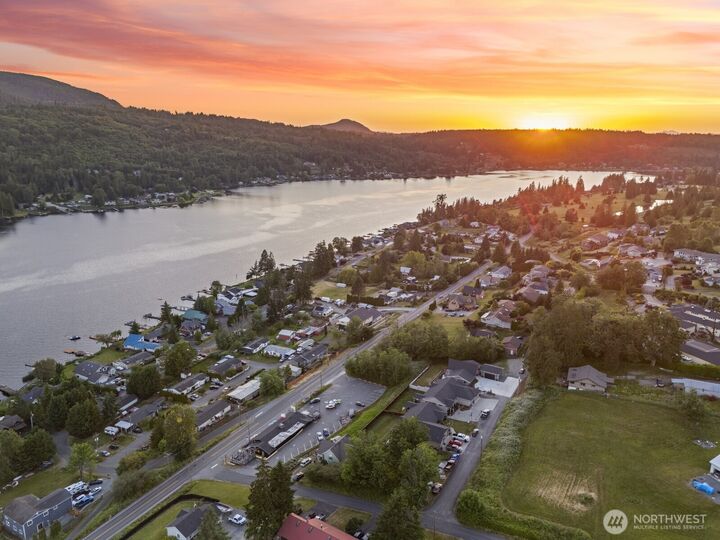 Property Photo:  18162  Freedom Lane  WA 98274