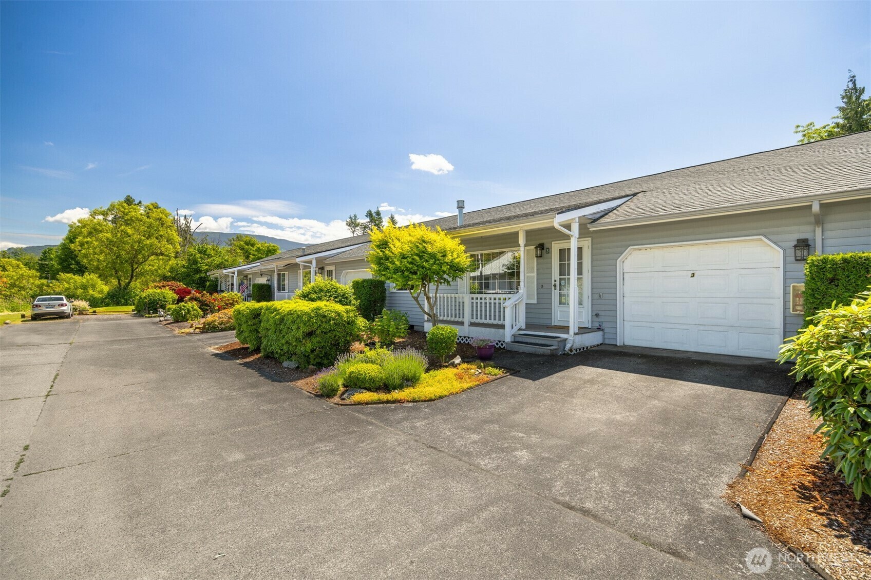 Property Photo: 312 W 2nd St #3 WA 98276