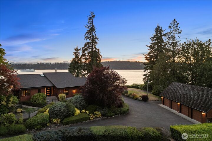 4666  Woods Road E  Port Orchard WA 98366 photo