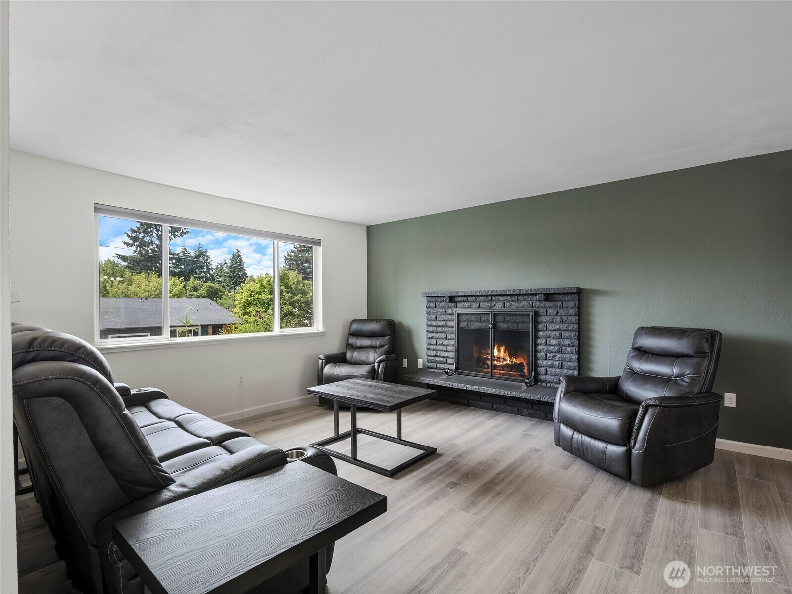 Property Photo: 17301 6th Avenue E WA 98387