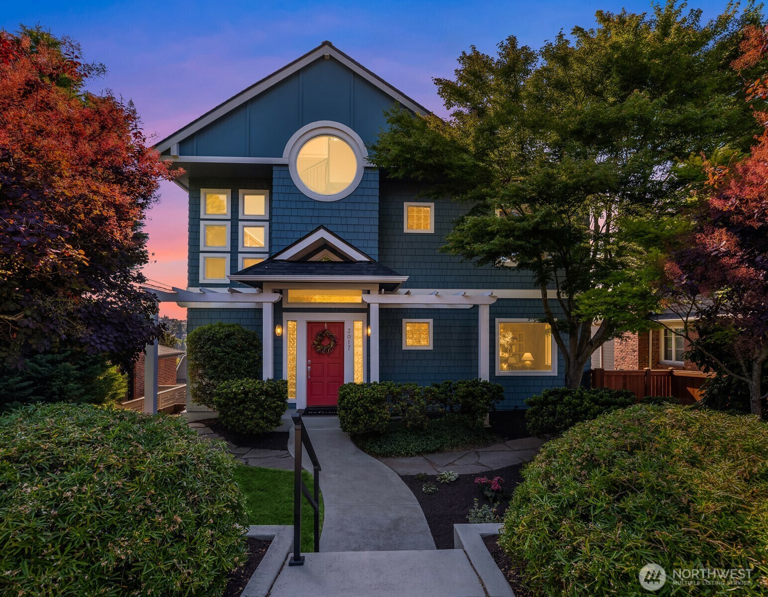 Property Photo: 3017 12th Avenue W WA 98119