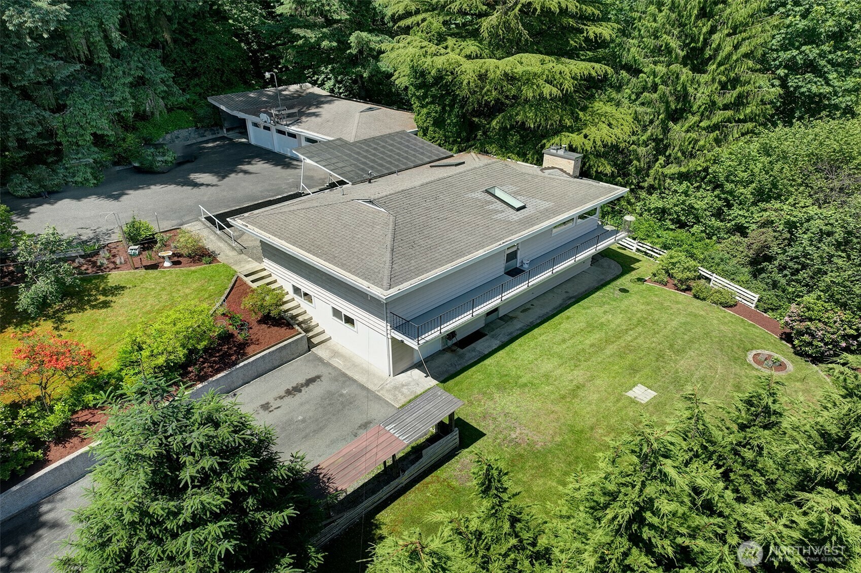 7603  Renton-Issaquah Road SE  Issaquah WA 98027 photo