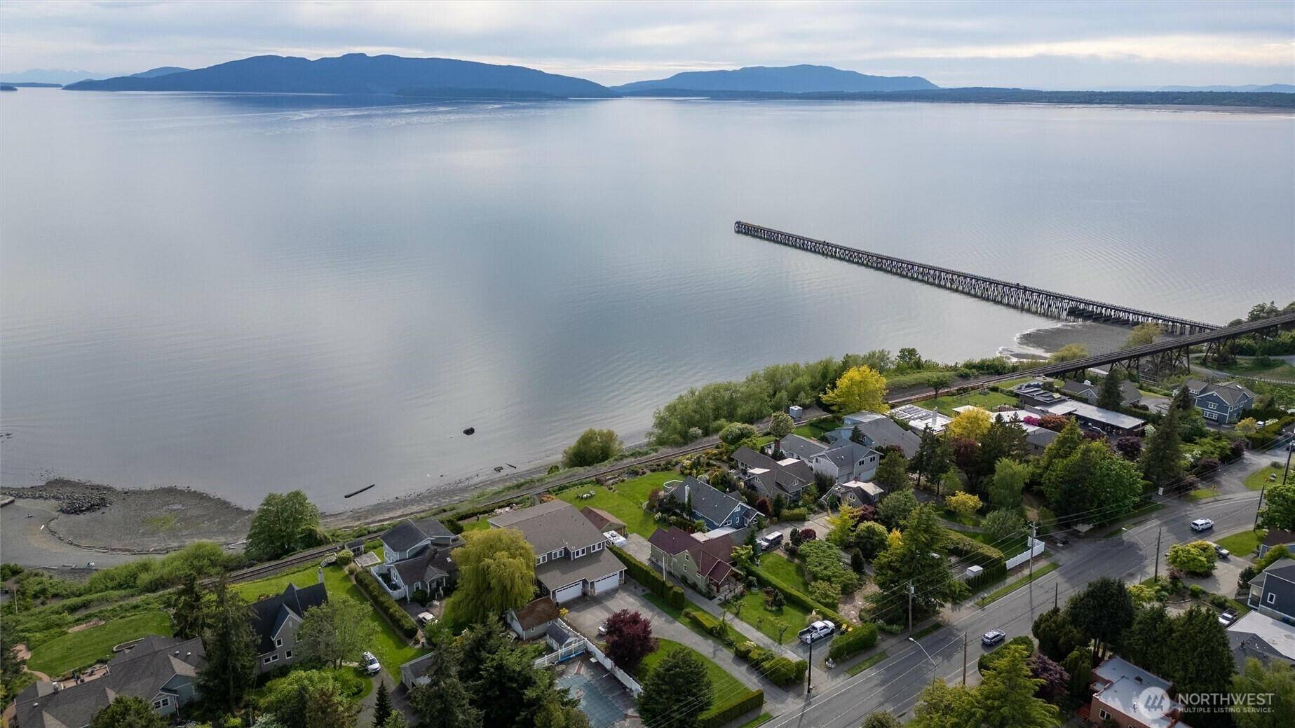 Property Photo: 3045 Eldridge Avenue A WA 98225