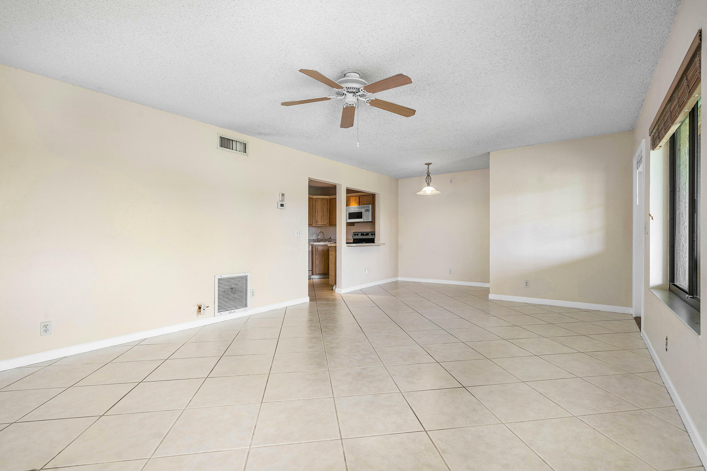 Property Photo: 521 Shady Pine Way C2 FL 33415