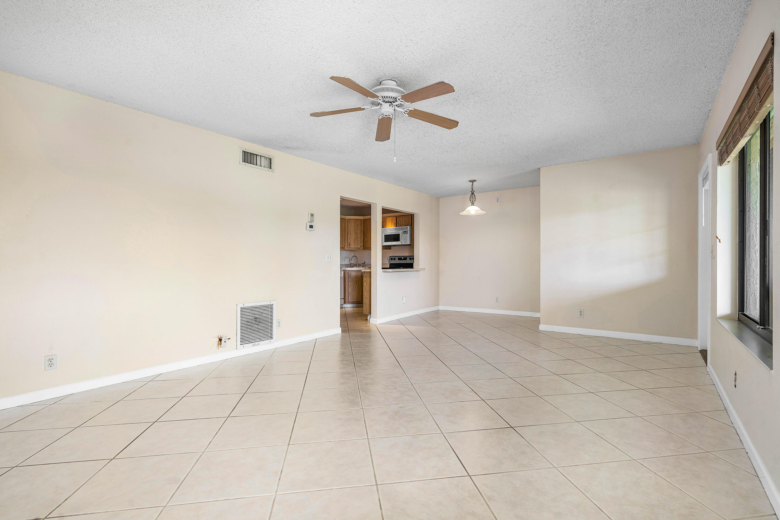 Property Photo: 521 Shady Pine Way C2 FL 33415