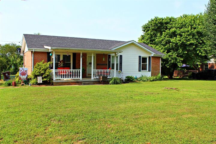 Property Photo:  77 Oliver Street  KY 42164 