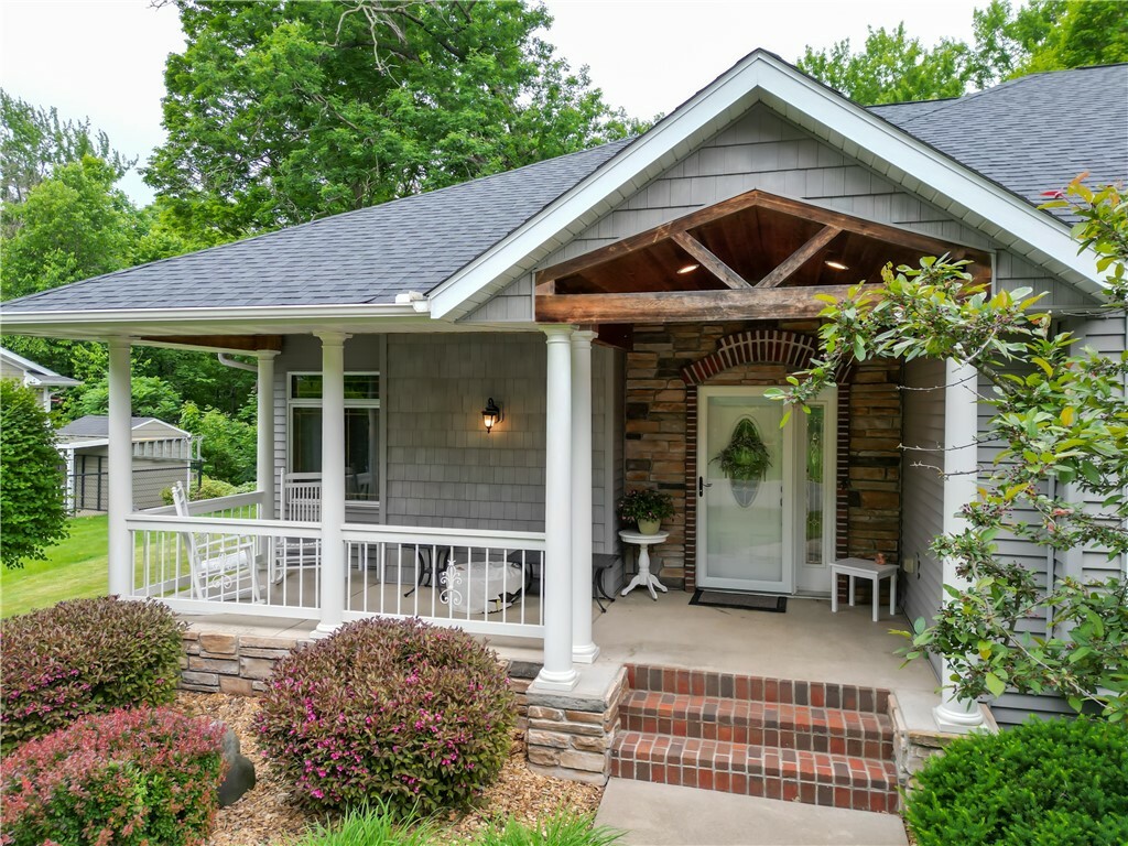 Property Photo: 1403 Elm Avenue W WI 54751