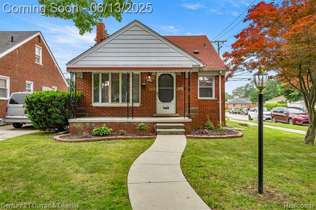 Property Photo: 8904 Becker Avenue MI 48101