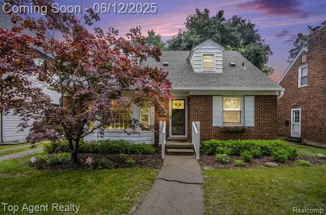 2434 Evergreen Drive  Royal Oak MI 48073 photo