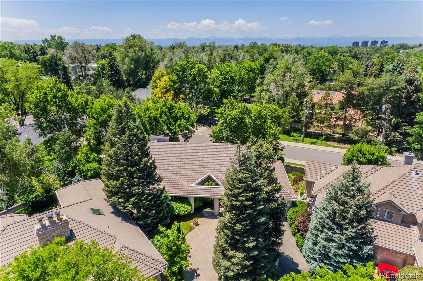 Property Photo: 400 S Steele Street 13 CO 80209