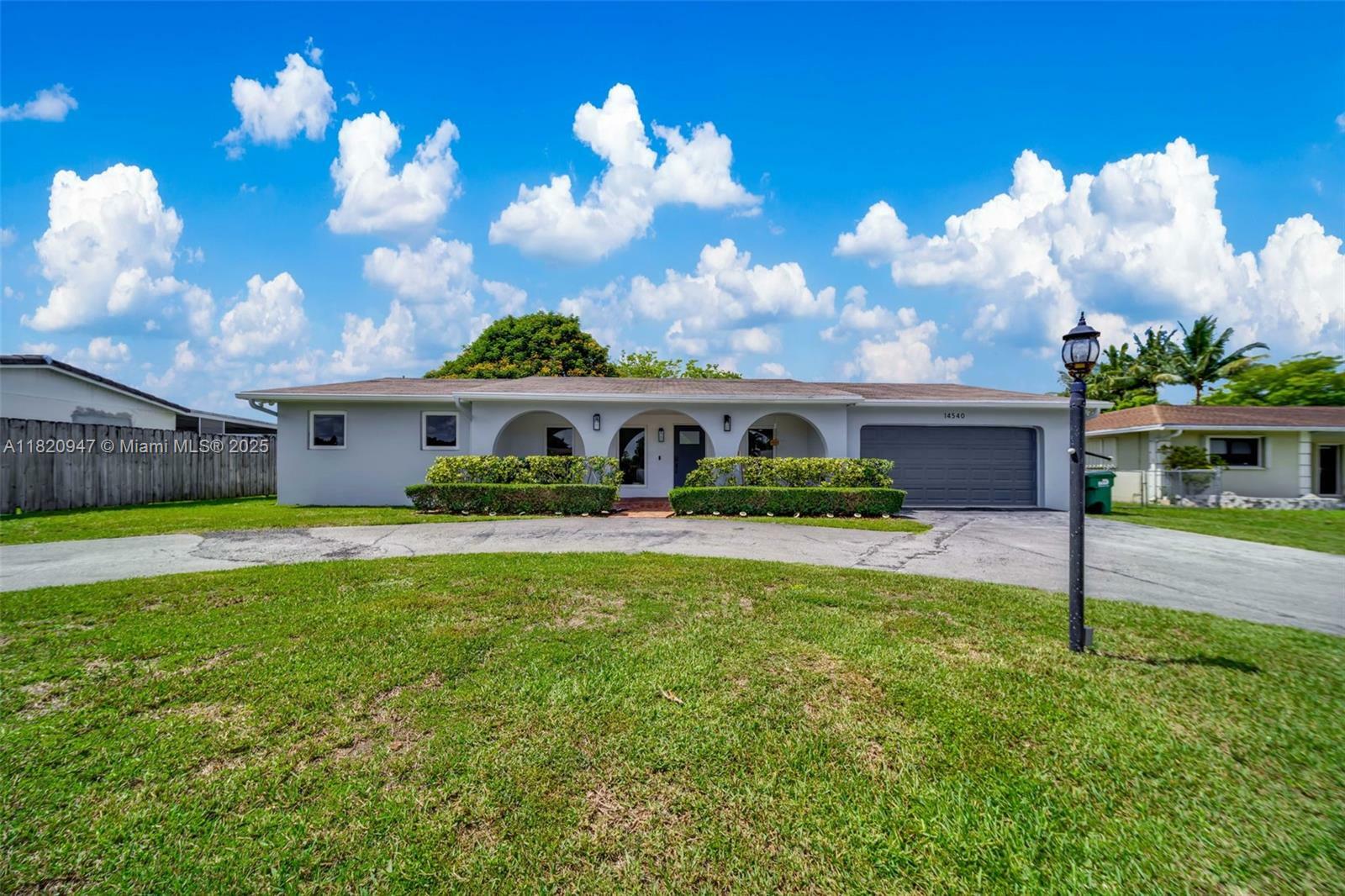 Property Photo: 14540 SW 77th St FL 33183