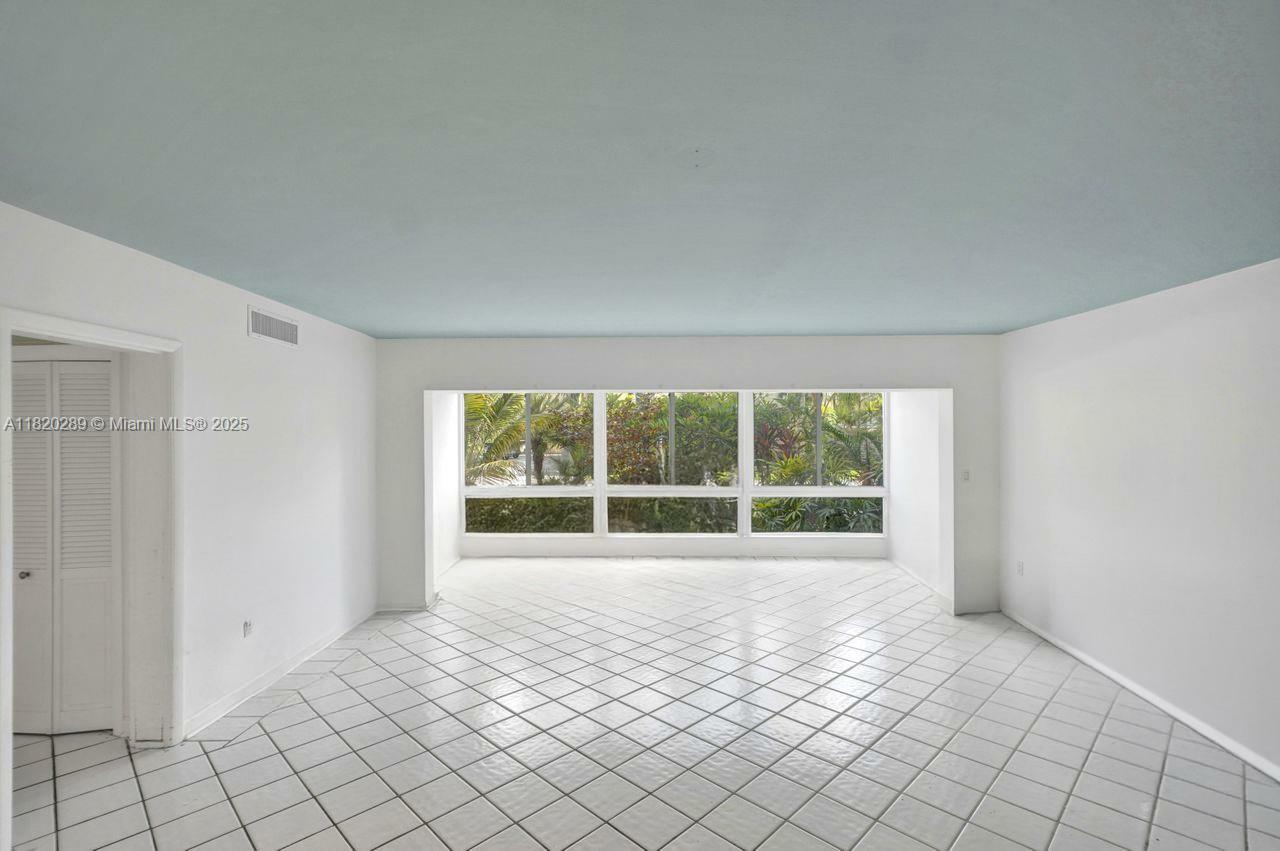 Property Photo: 260 Sunrise Dr E FL 33149