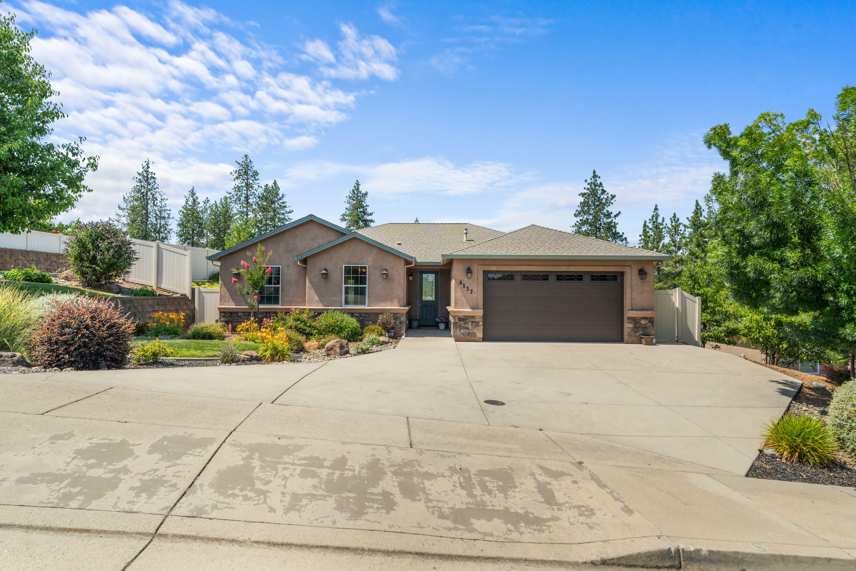 4537 Risstay Way  Shasta Lake CA 96019 photo