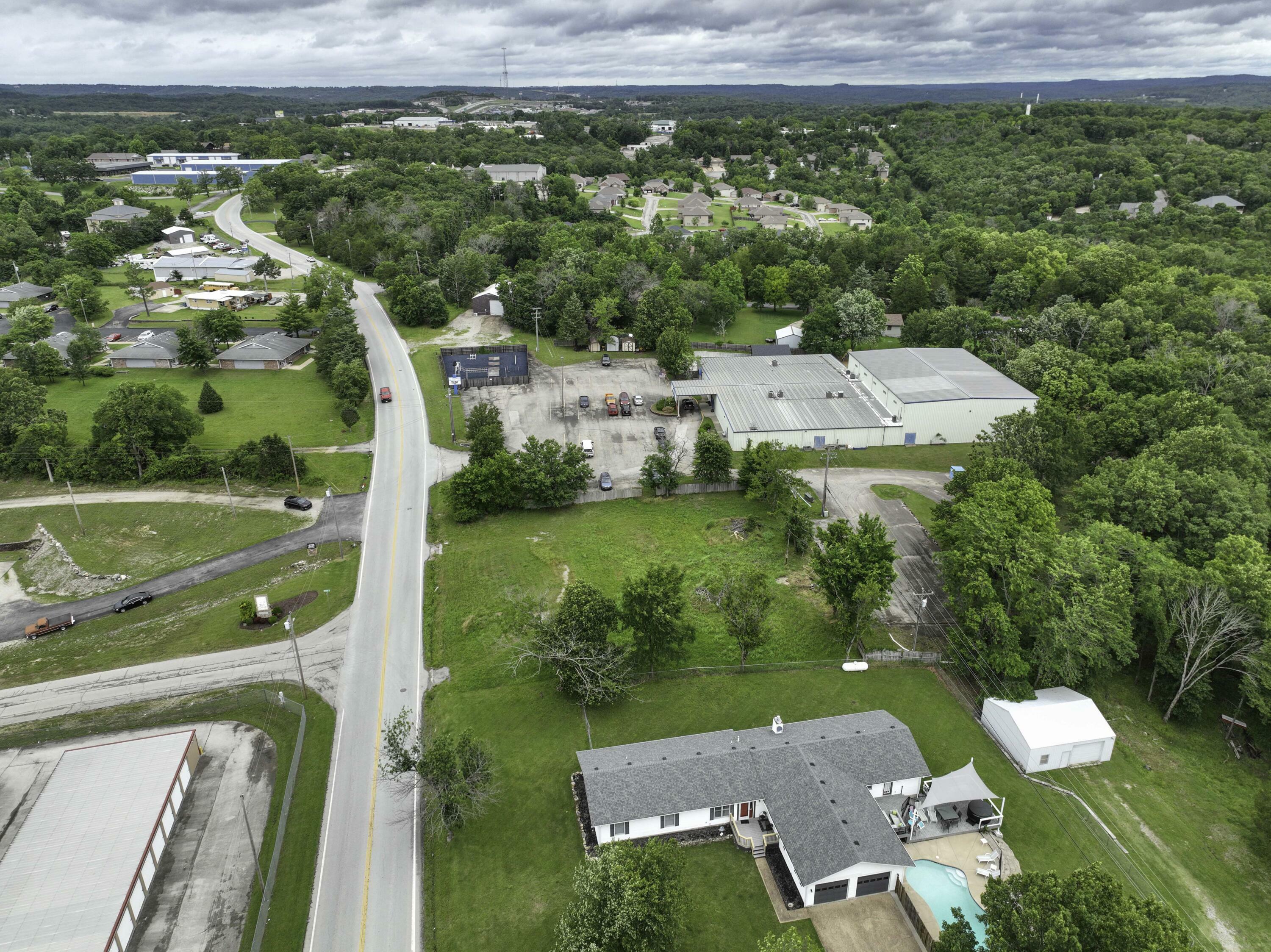 Property Photo: 1420 Bee Creek Road MO 65616