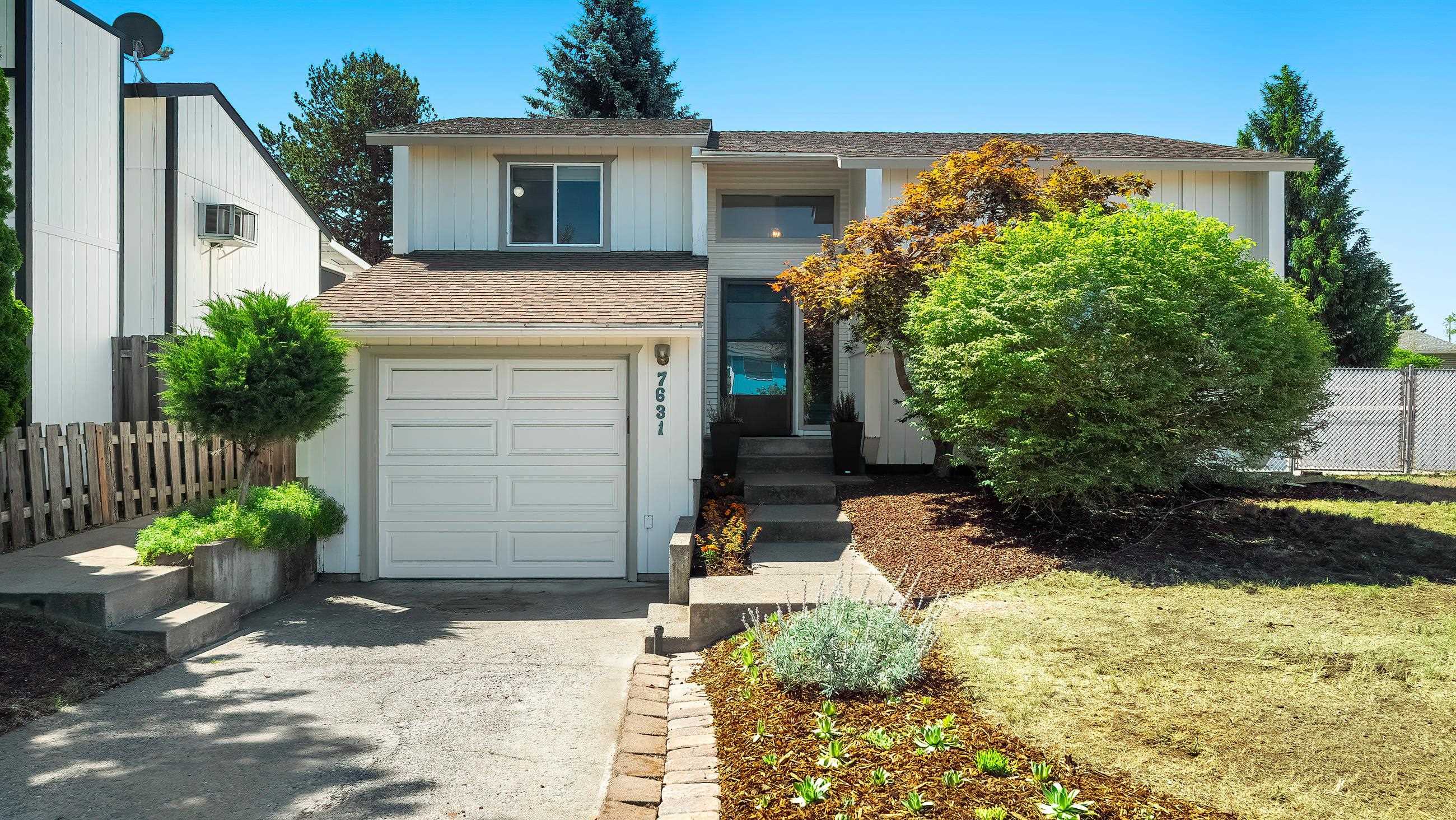 Property Photo: 7631 N Wiscomb Dr WA 99208