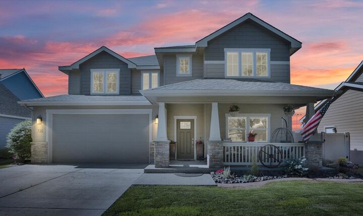 Property Photo:  726 E Colbert Rd  WA 99005 