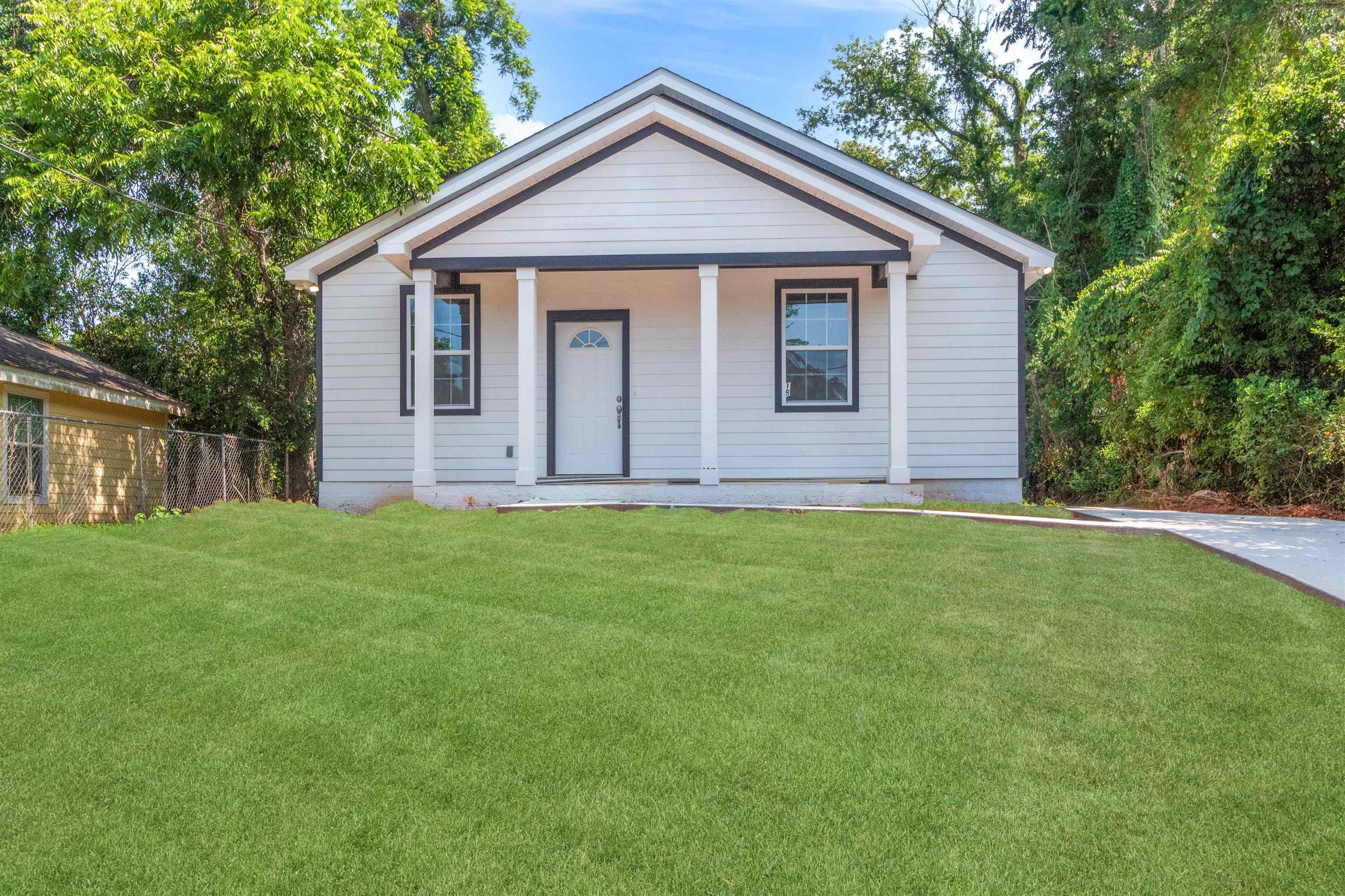 Property Photo: 818 Floral Street FL 32310