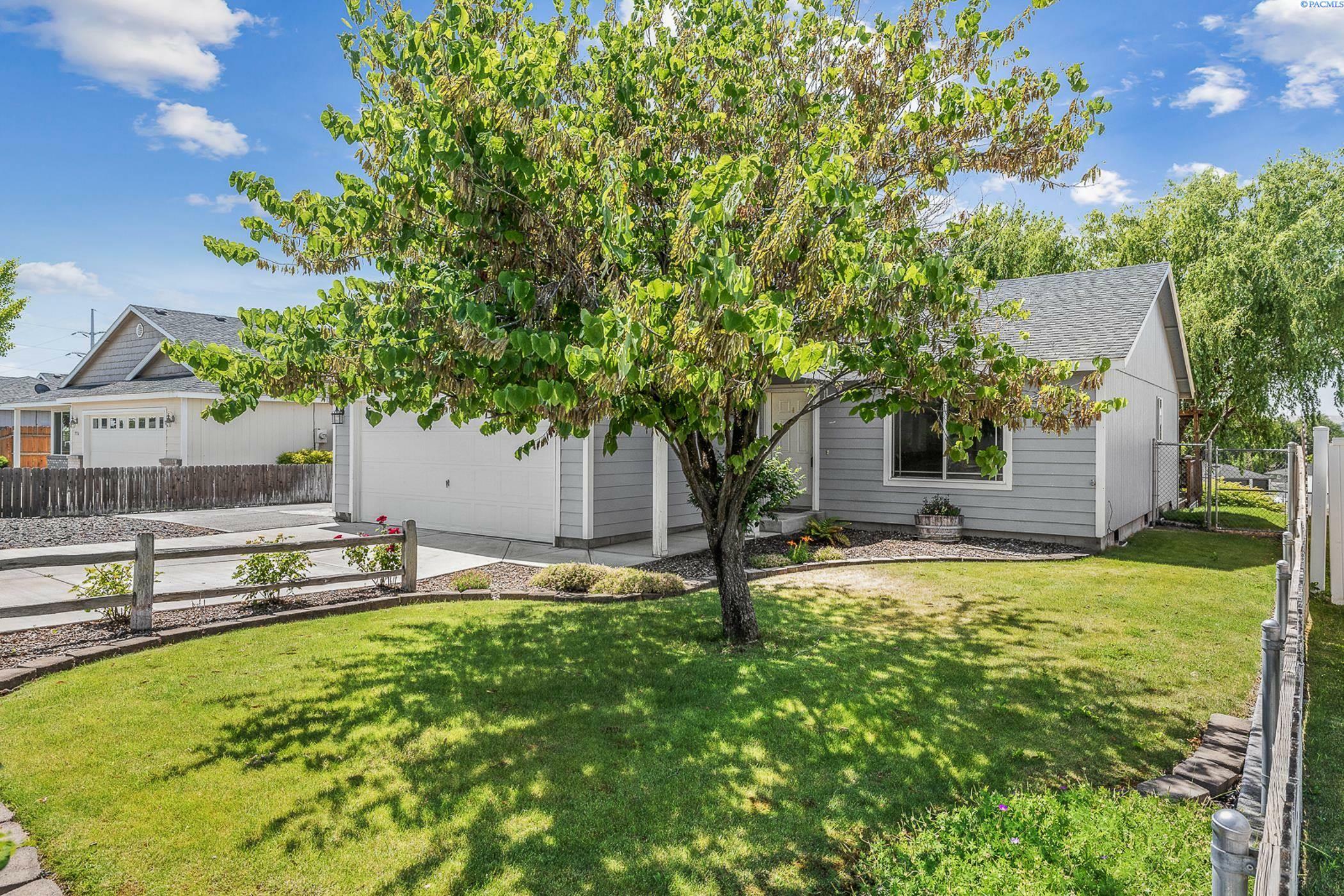Property Photo:  9320 Welsh Dr  WA 99301 