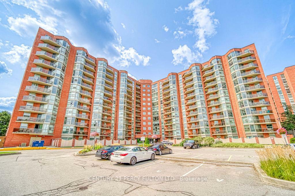 Property Photo:  20 Dean Park Road 1215  ON M1B 3G9 