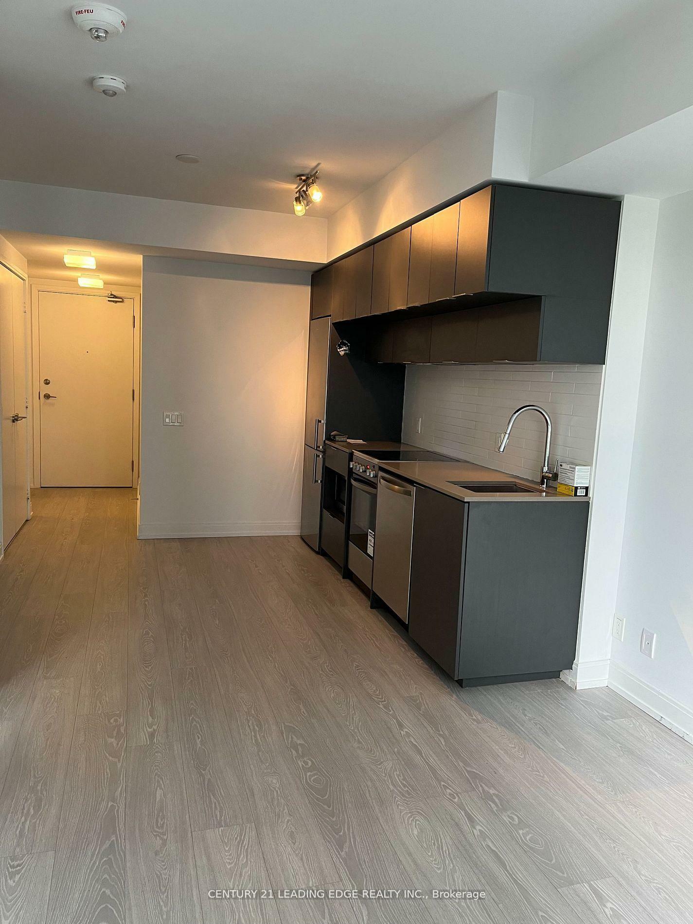 Property Photo: 181 Dundas Street E 2801 ON M5A 1Z4