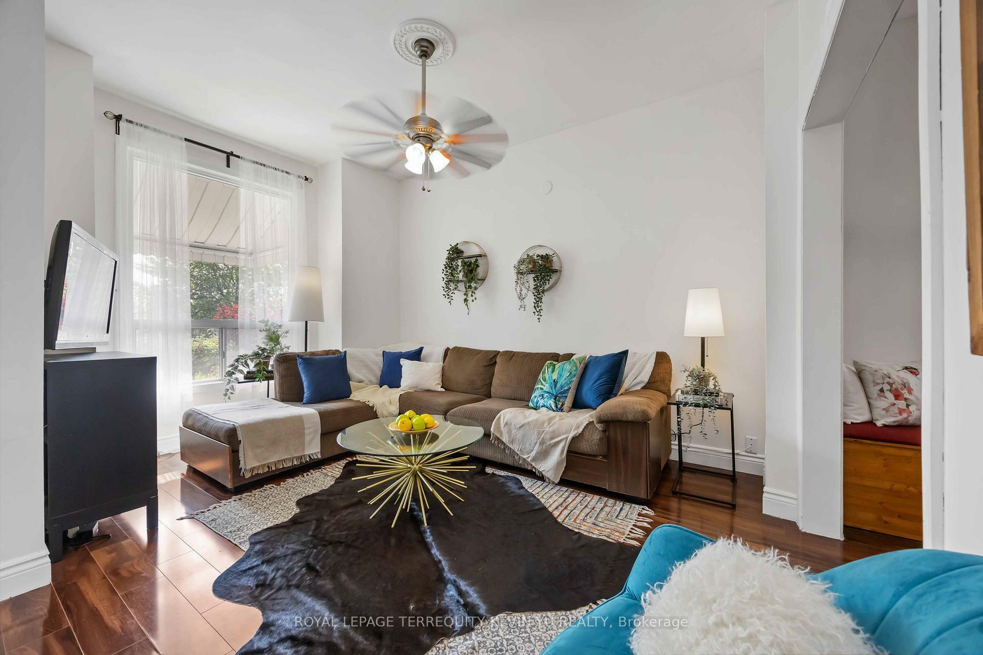 Property Photo: 23 Edwin Avenue ON M6P 3Z5