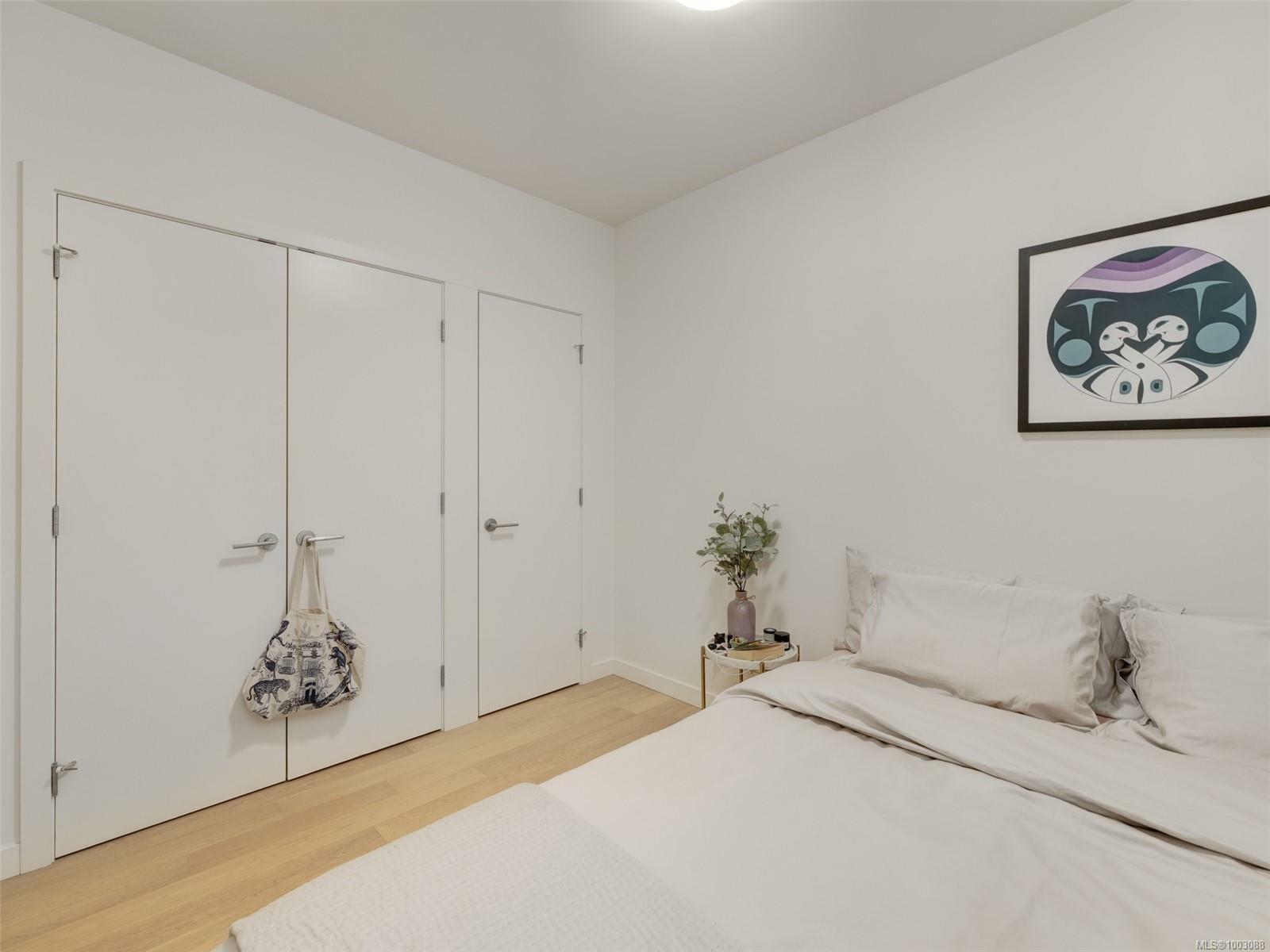 Property Photo: 530 Michigan St 104 BC V8V 0G2