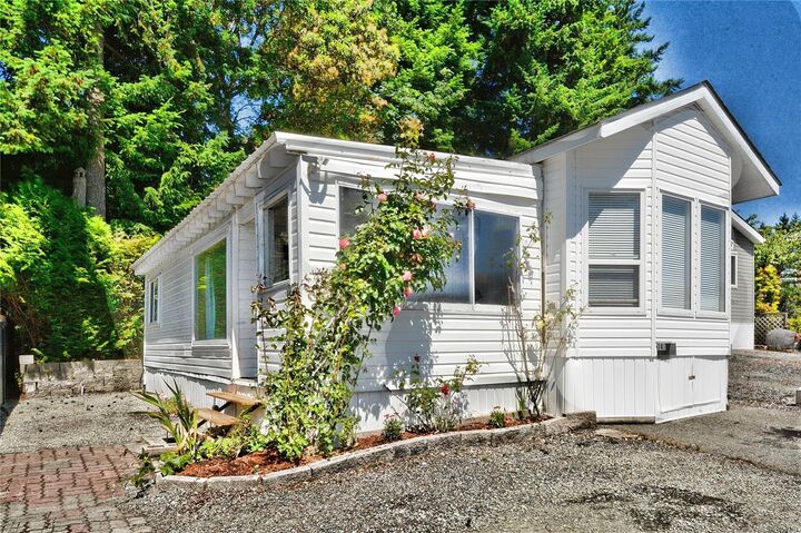 1112 Woss Lake Dr 143  Nanaimo BC V9R 6X7 photo