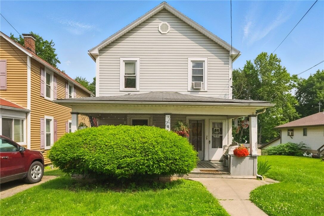 Property Photo: 422 Glen Ave PA 16117