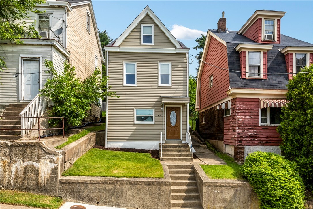 Property Photo: 435 Walde St PA 15210