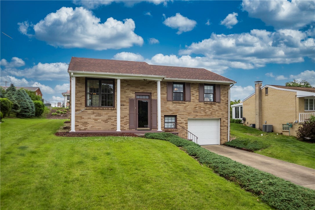 Property Photo: 122 Louis Dr PA 15136