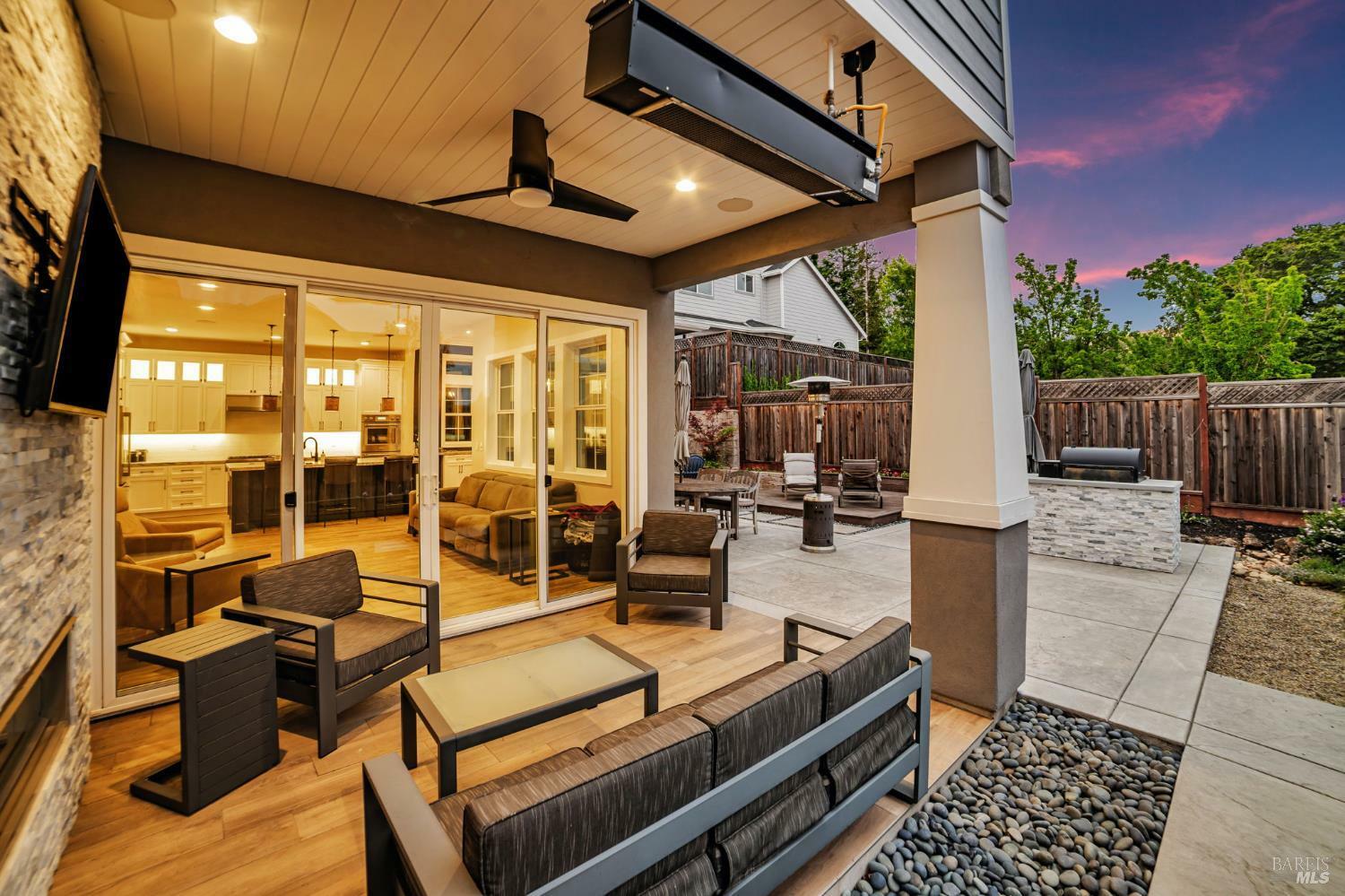 Property Photo: 1911 Fountainview Circle CA 95403