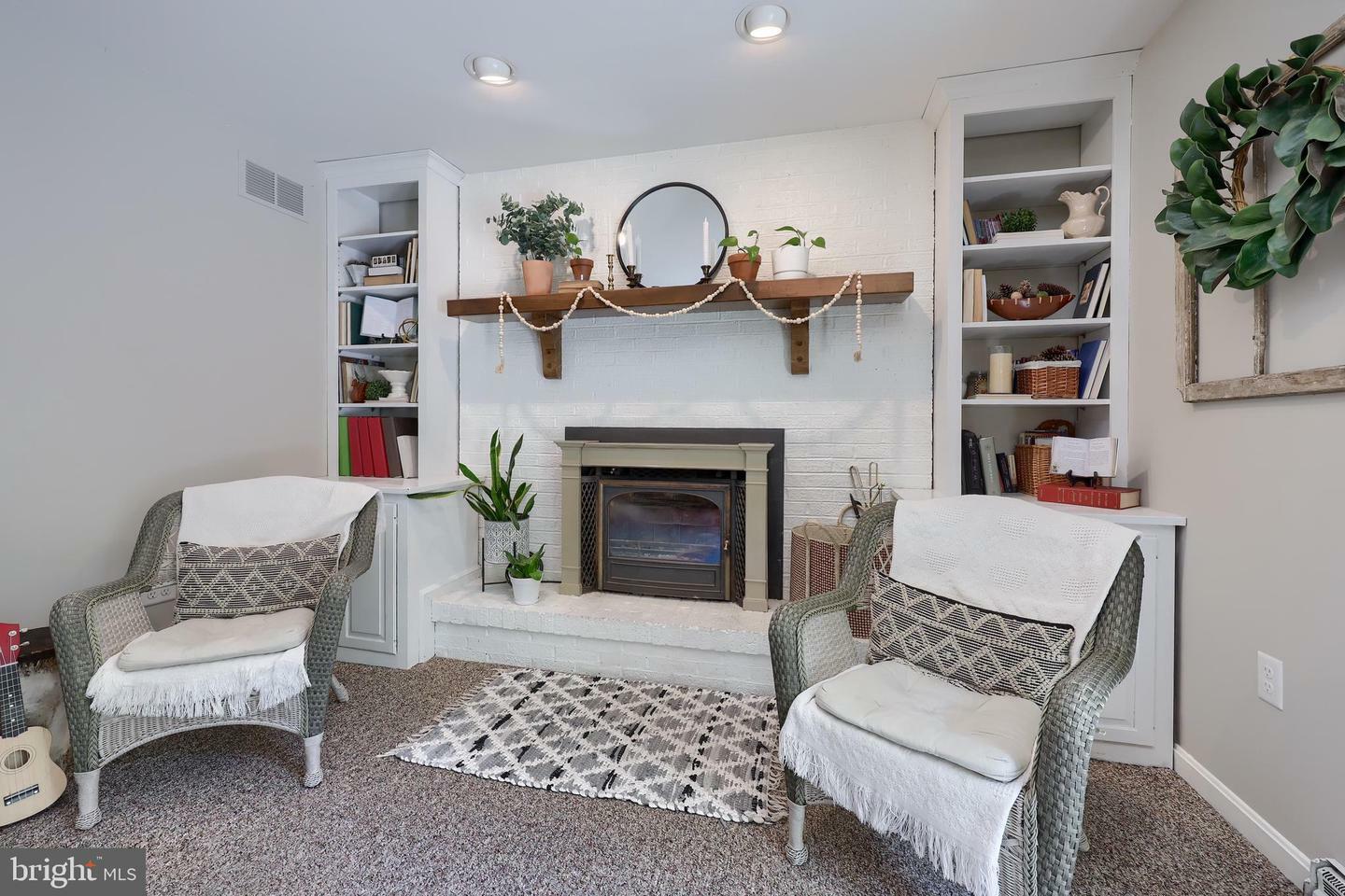 Property Photo: 700 Stonecrest Drive PA 17557