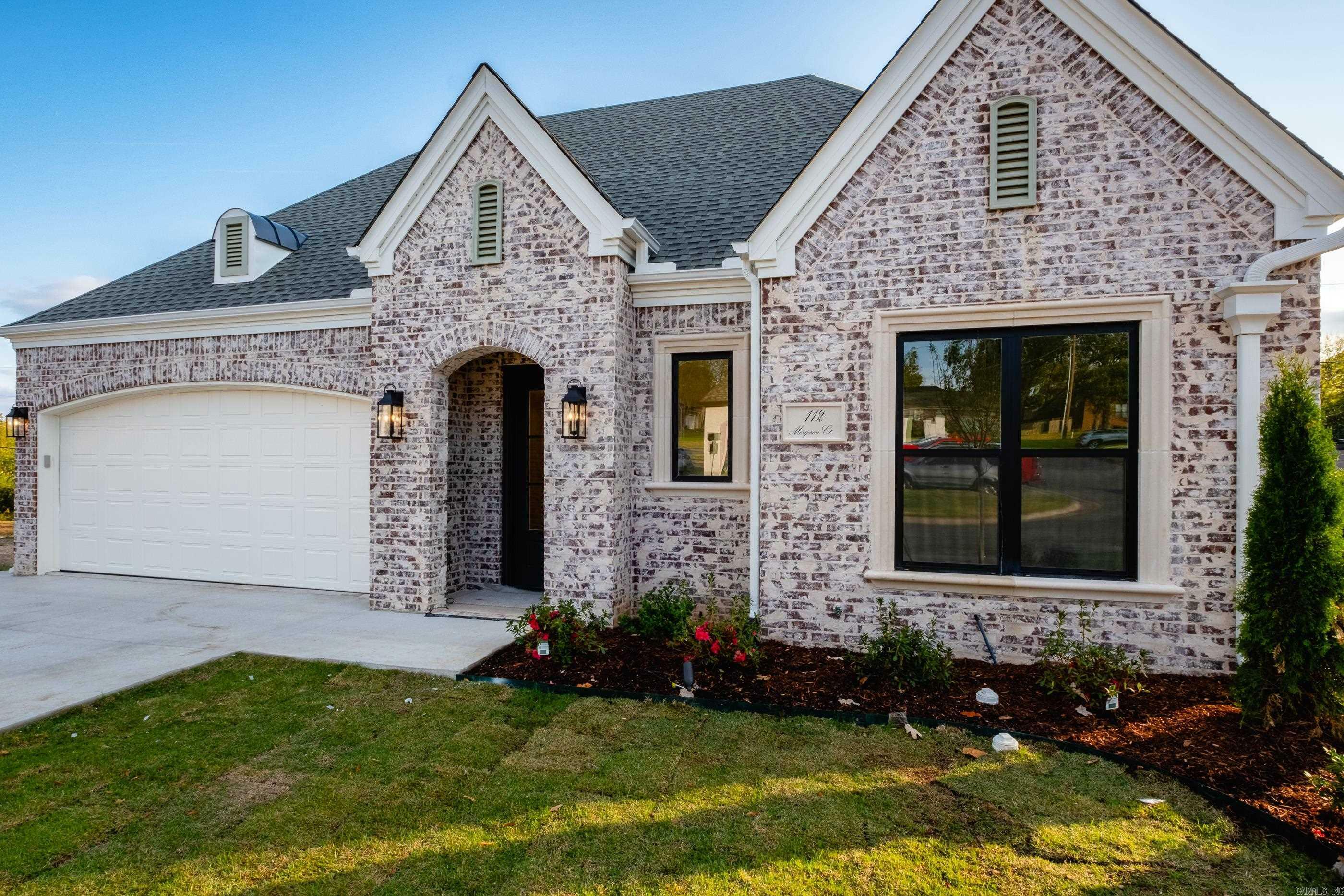 Property Photo: 111 Mergeron Court AR 72212
