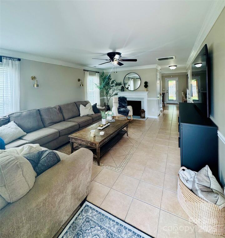 Property Photo: 7918 Boars Head Court NC 28214