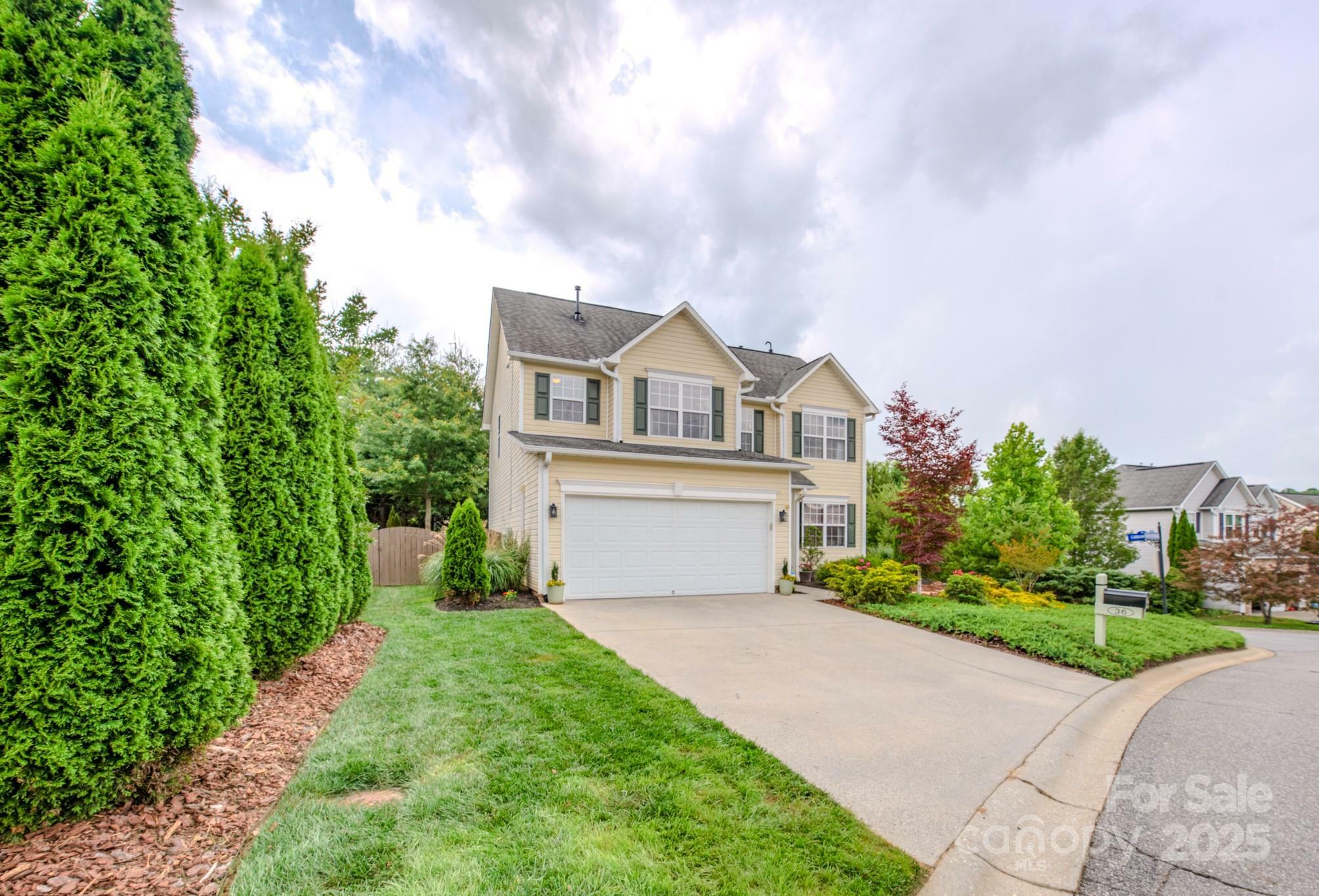 Property Photo: 36 Stone River Drive NC 28804