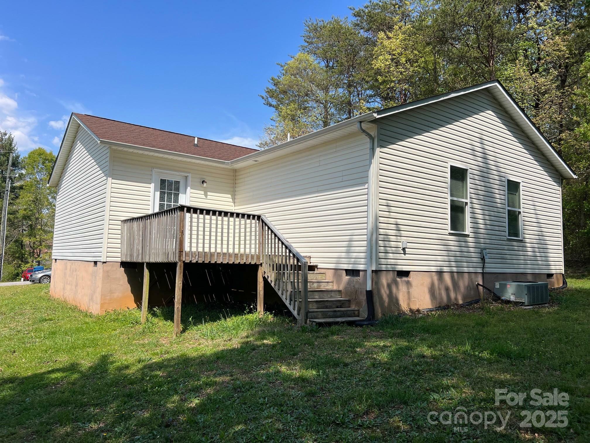 Property Photo: 22 Congress Street NC 28630