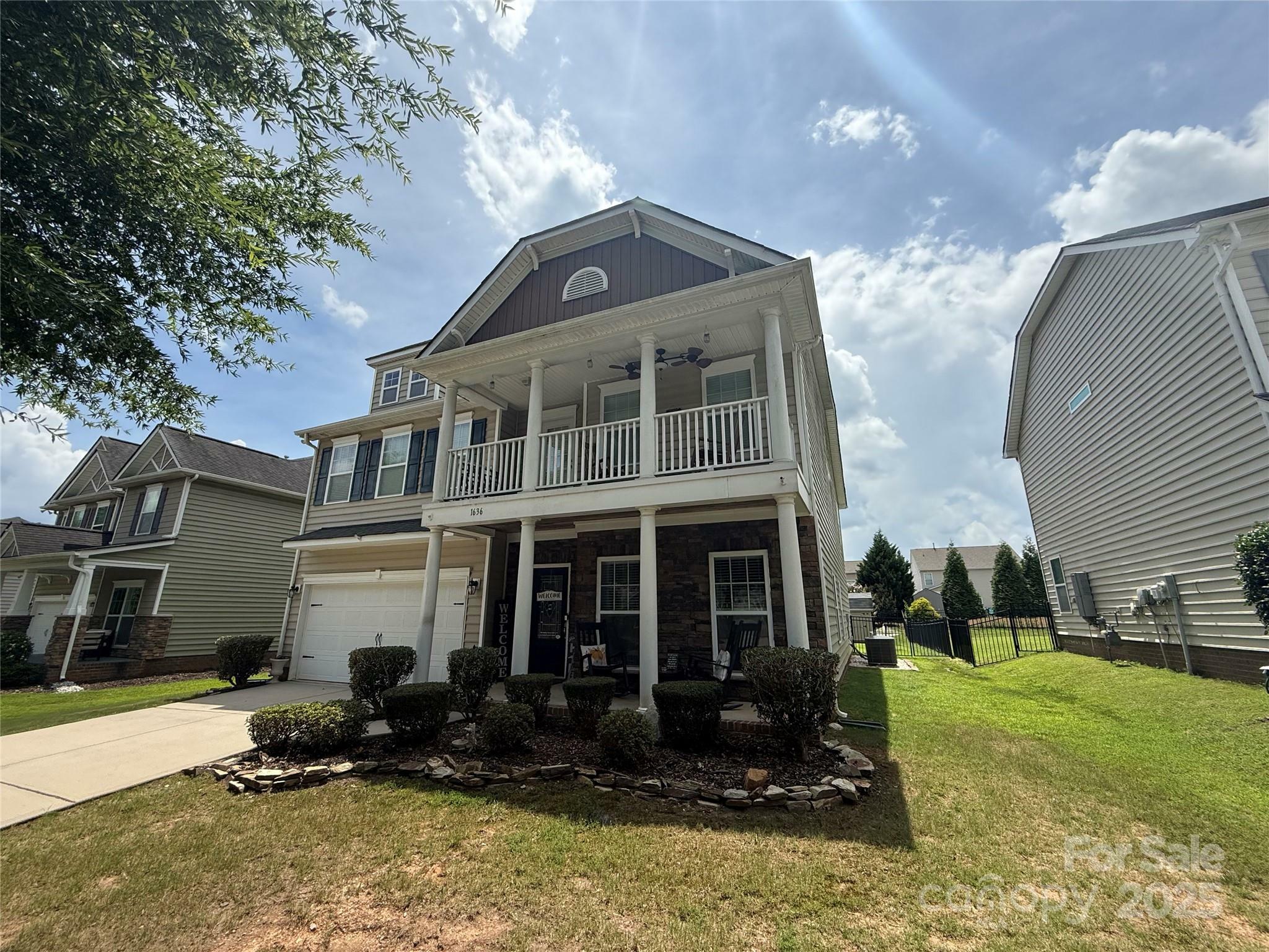 Property Photo: 1636 Ridge Haven Road NC 28173