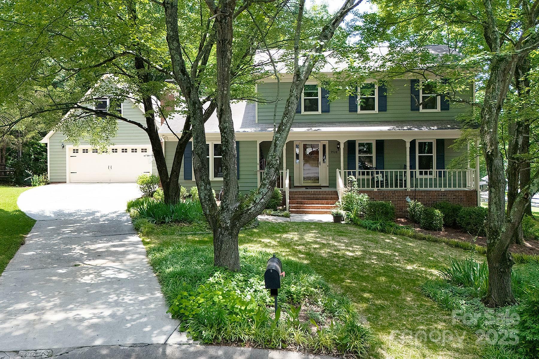 9928 Raddington Lane  Charlotte NC 28269 photo