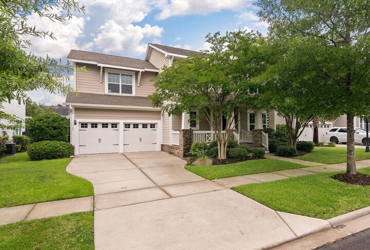 Property Photo:  705 Quintan Street  SC 29486 