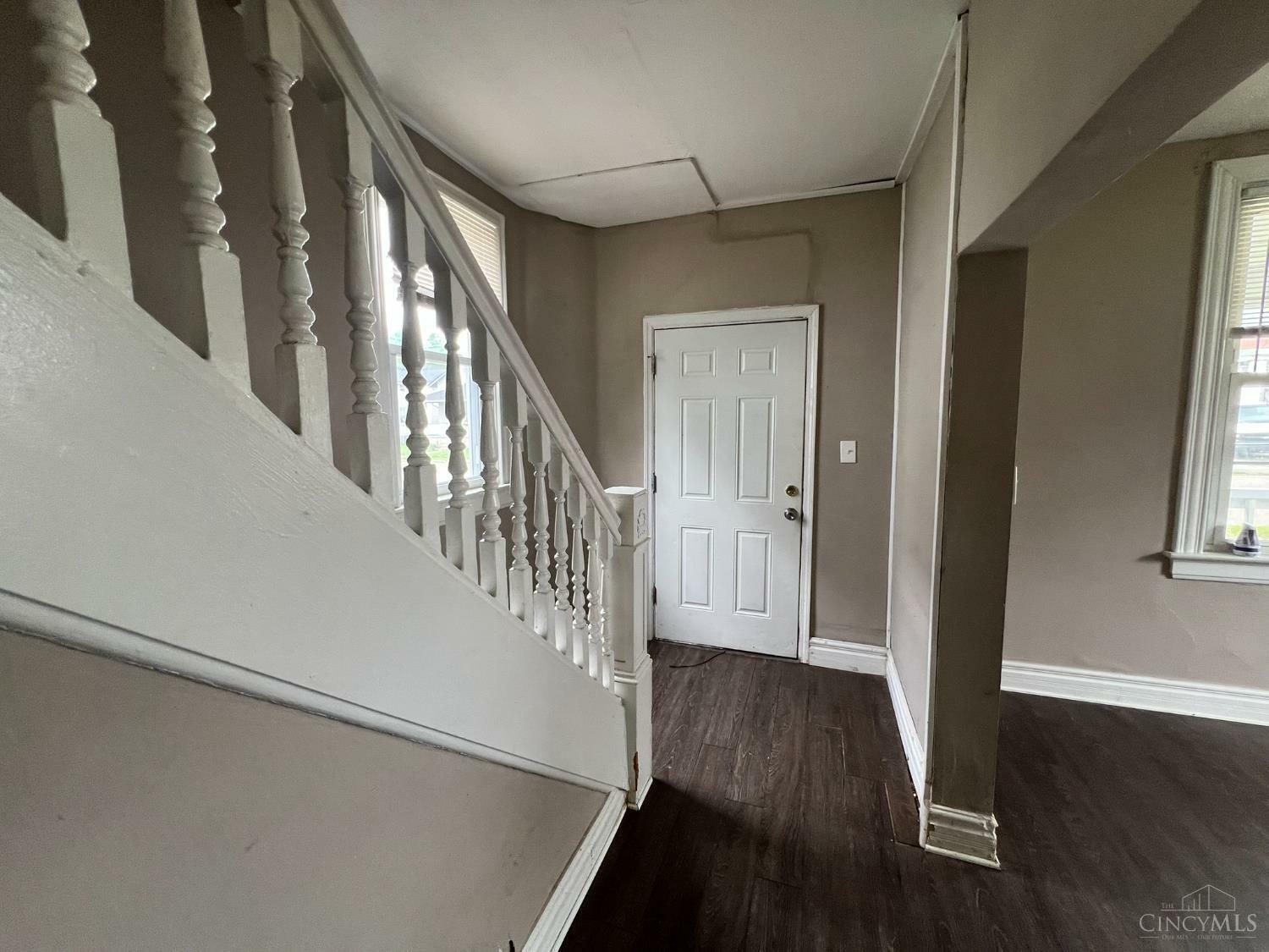 Property Photo: 6832 Savannah Avenue OH 45239