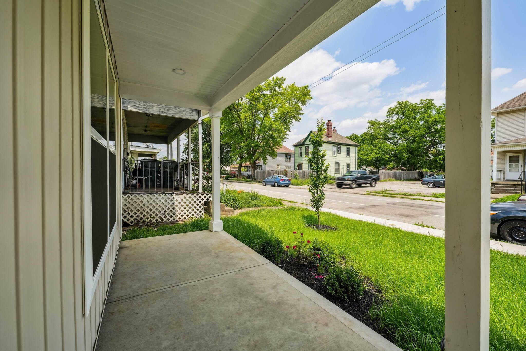 Property Photo: 55 Brehl Avenue OH 43222