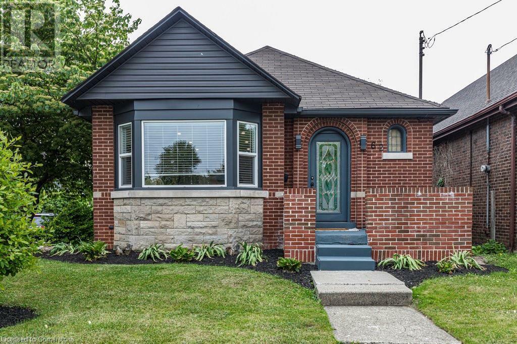 Photo de la propriété: 62 Weir Street North ON L8H 5E6