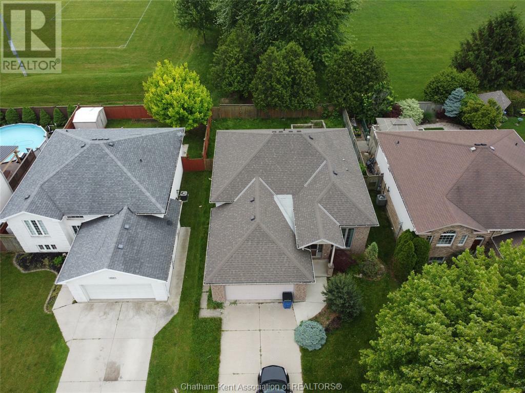 Property Photo: 100 Sherwood Court ON N7M 6L2