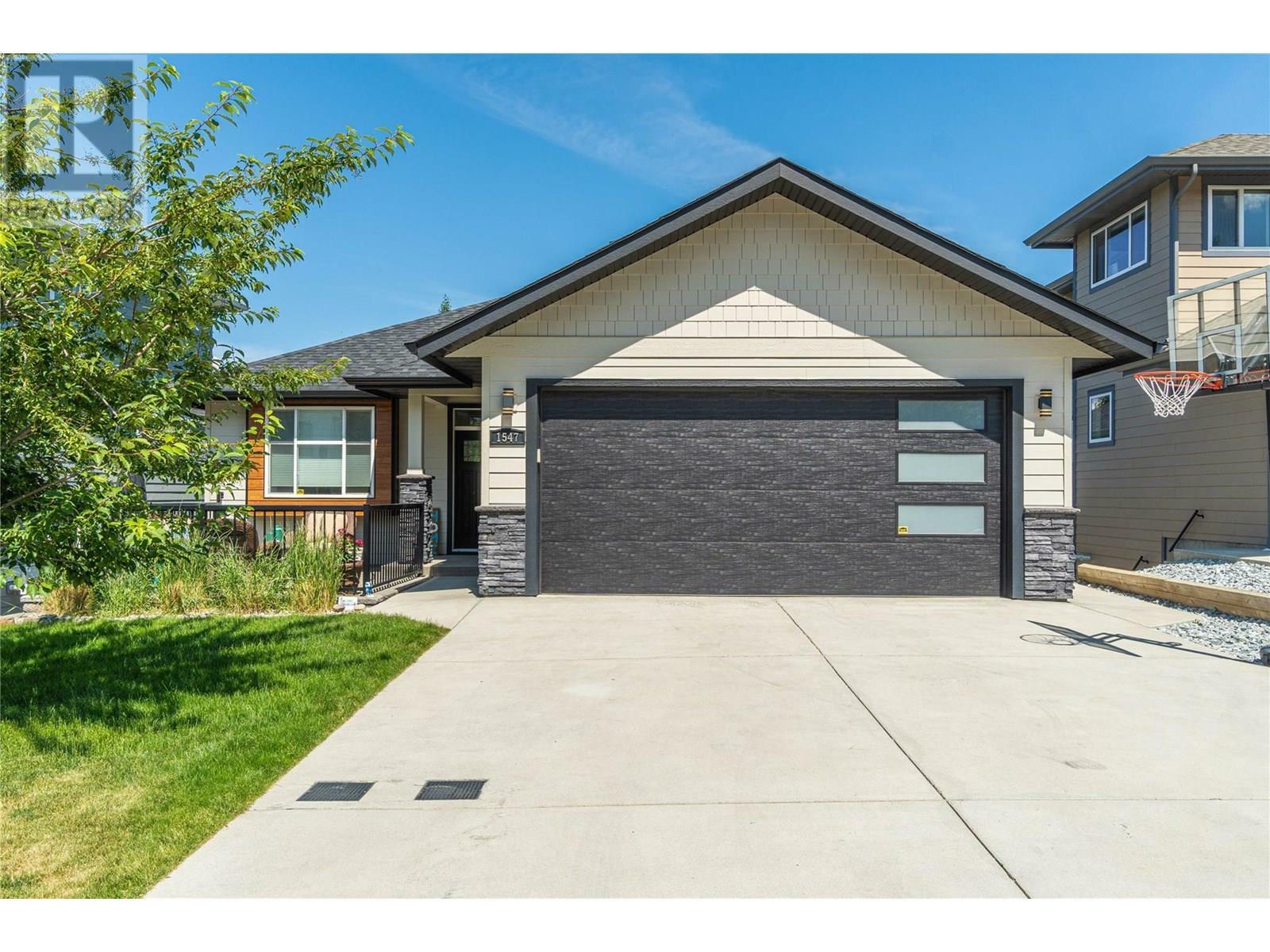 Property Photo: 1547 Emerald Drive BC V2E 0C4