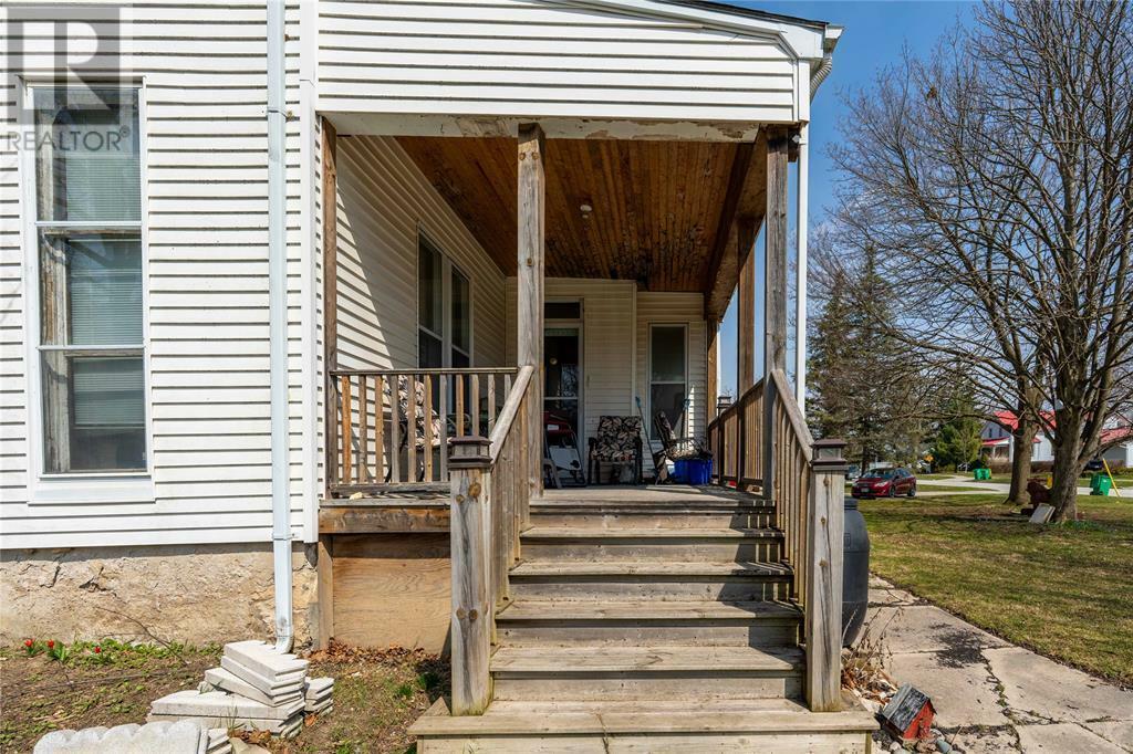 Property Photo: 4026 Petrolia Line ON N0N 1R0