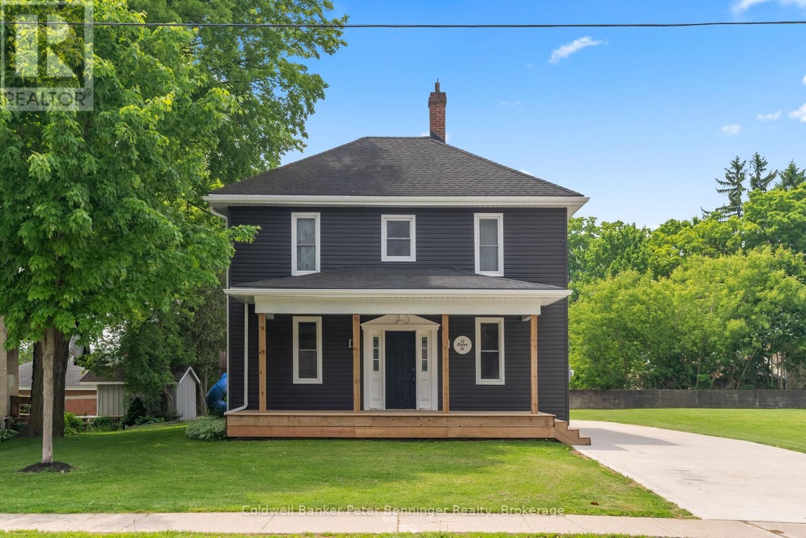 Property Photo:  12 Peter Street South  ON N0G 2J0 