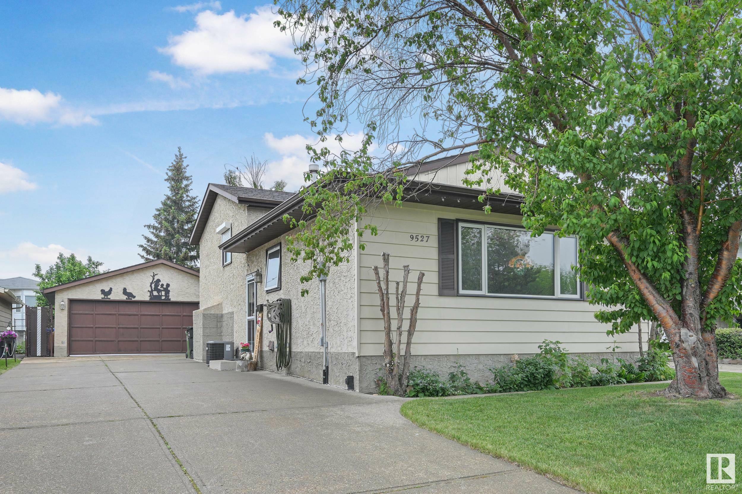 9527 178A Avenue NW  Edmonton AB T5Z 2G8 photo