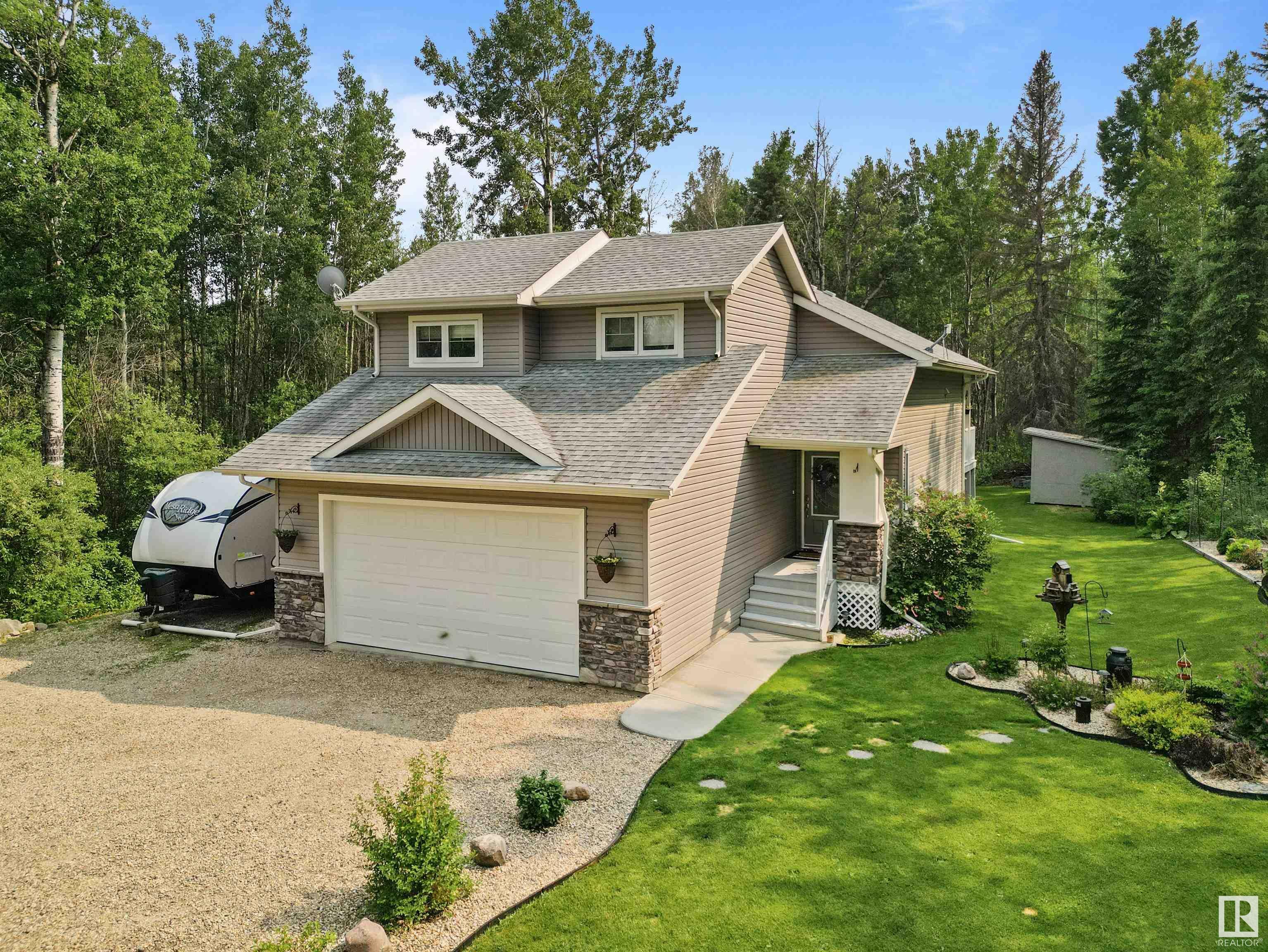 Property Photo: 5429 Twp Road 494 35 AB T0C 1W0