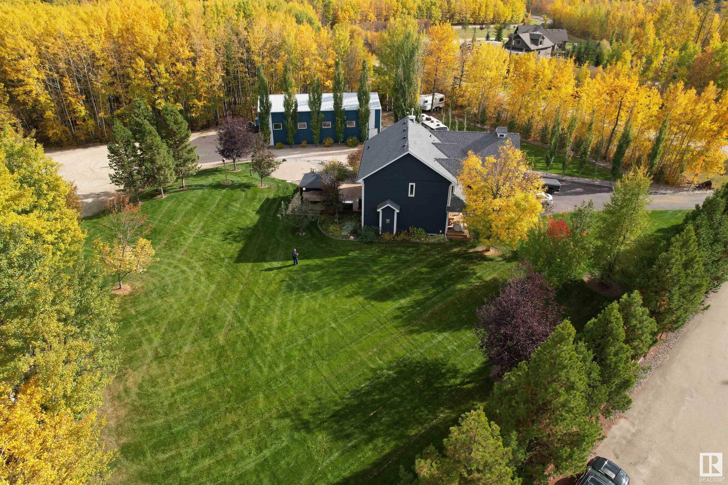 Property Photo: 27504 Twp Road 540 4 AB T7X 3V4