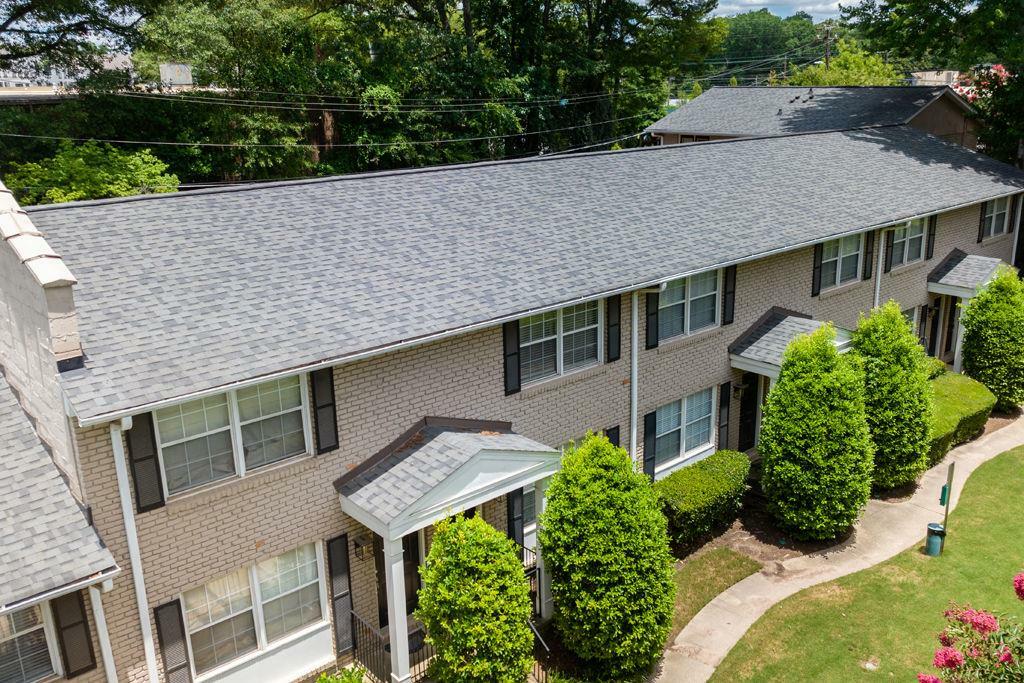 Property Photo: 2232 Dunseath Avenue 407 GA 30318
